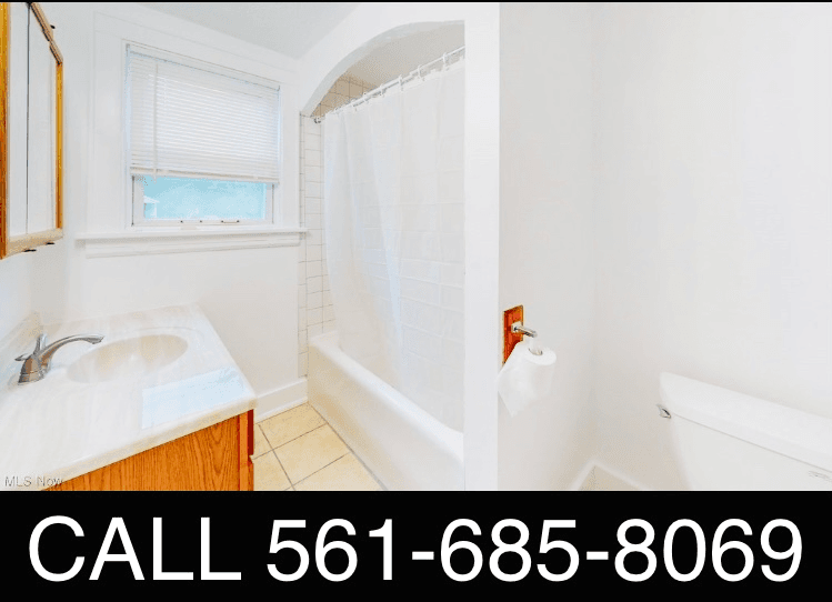 AKRON Townhome: 67 E Archwood