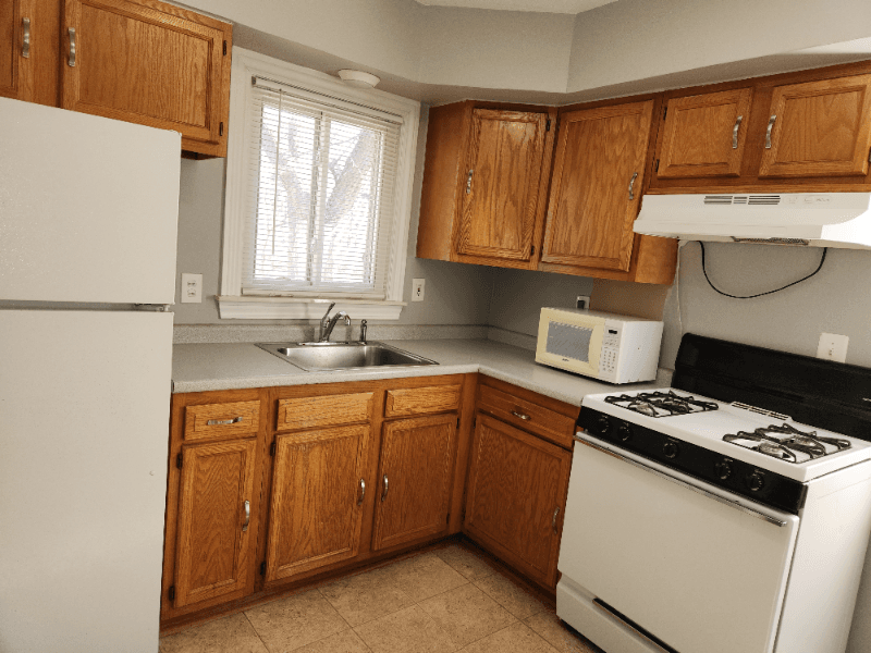 Royal Oak Townhome: 214 Potter Ave