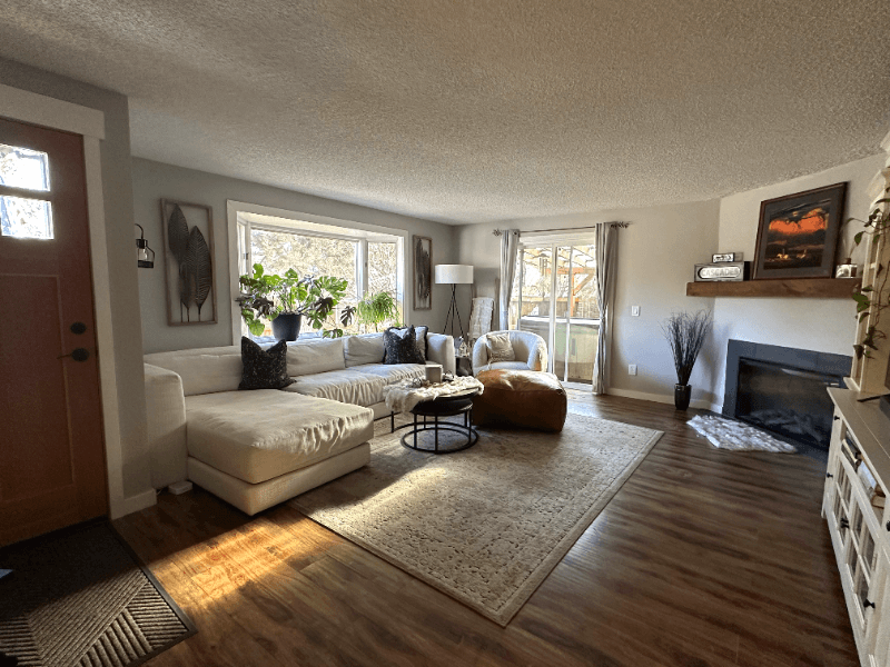 Bend House: 935 SE Douglas Street