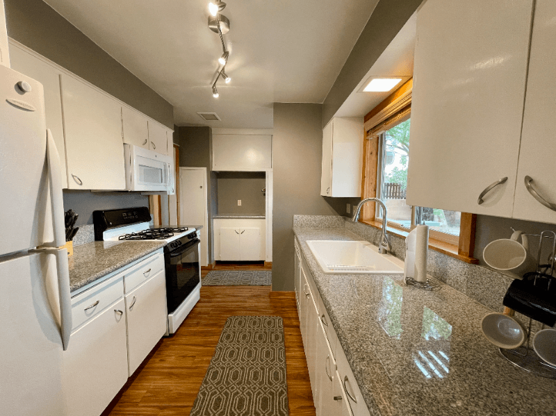 Twentynine Palms House: 71590 Juanita Dr