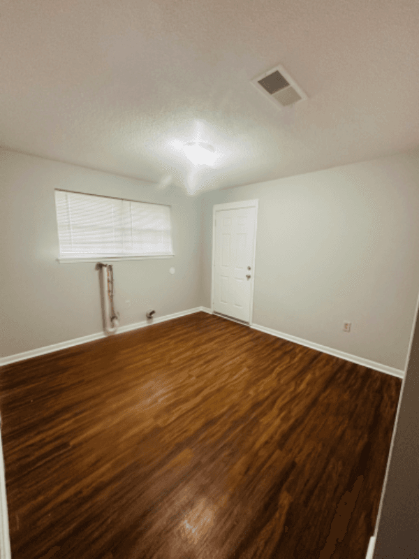 Walker House: 33230 Walker North Rd