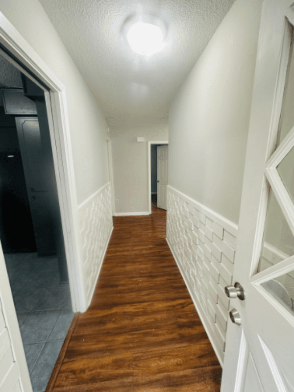 Walker House: 33230 Walker North Rd