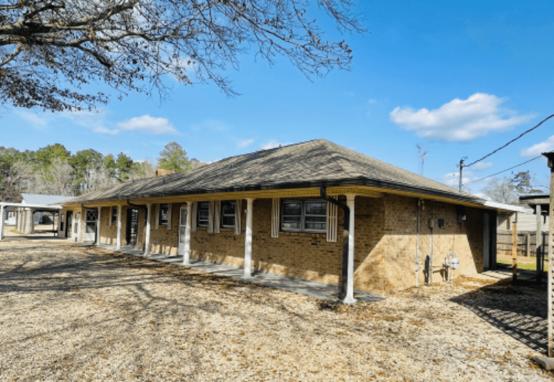 Walker House: 33230 Walker North Rd