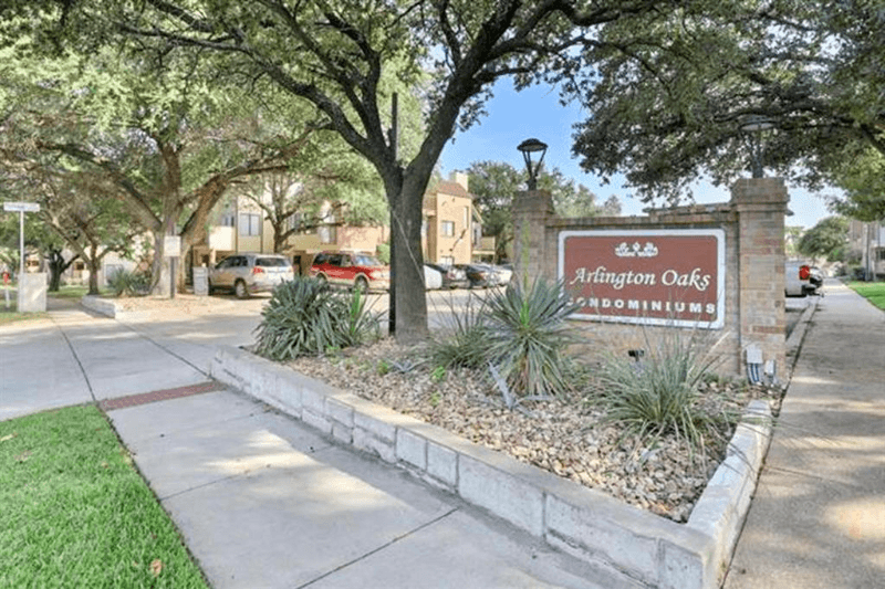 Arlington Condo: 2307 Balsam Drive