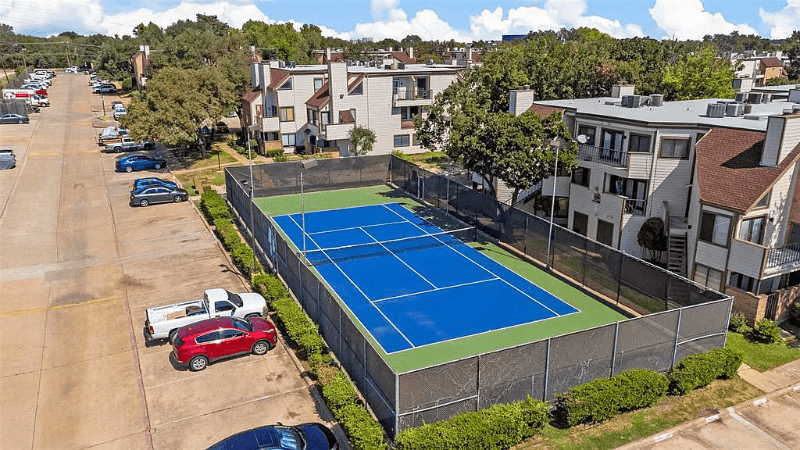 Arlington Condo: 2307 Balsam Drive