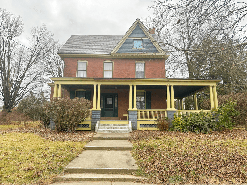 Turners Falls House: 66 Prospect St.