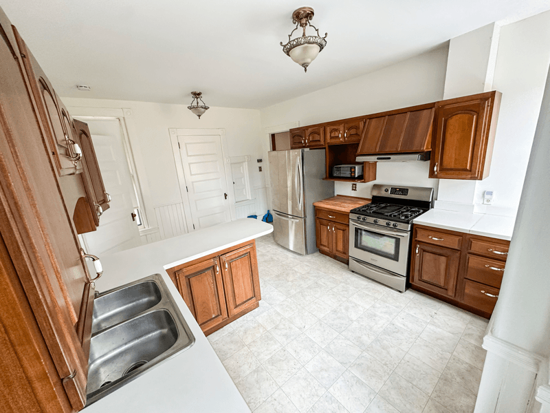 Turners Falls House: 66 Prospect St.