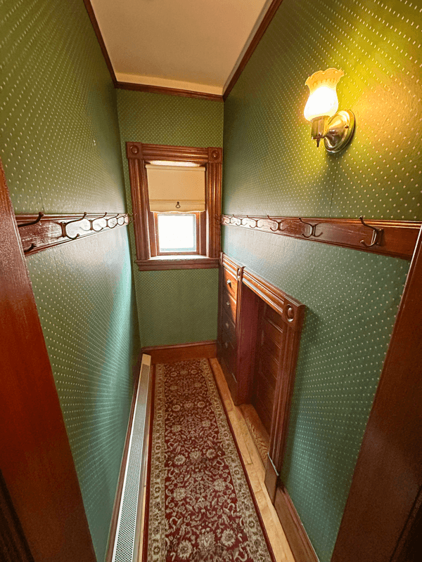 Turners Falls House: 66 Prospect St.