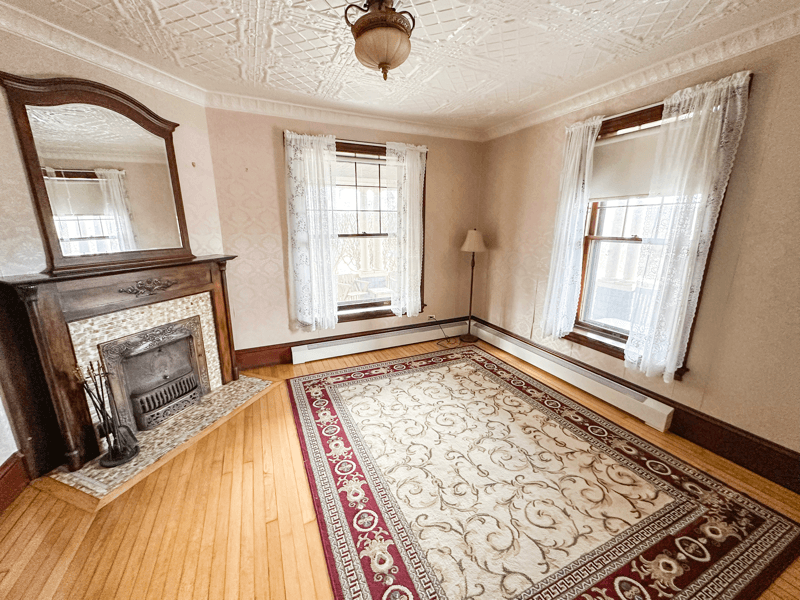 Turners Falls House: 66 Prospect St.