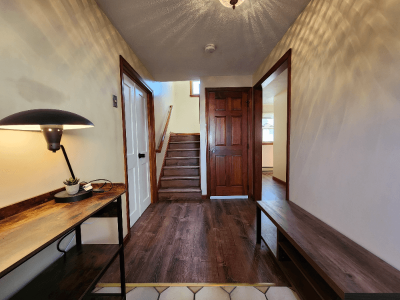 Quincy Single Room: 66 Brook St.