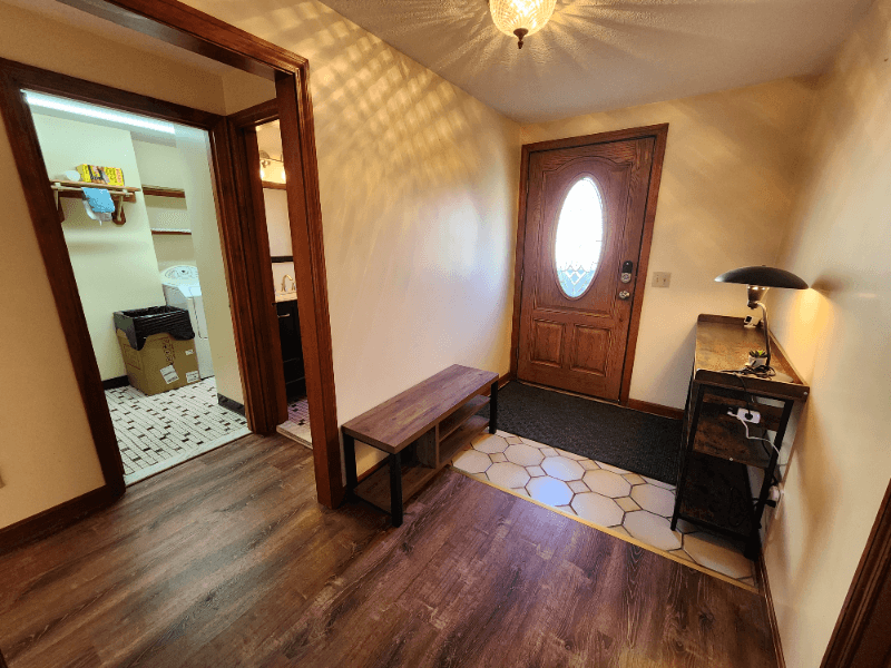 Quincy Single Room: 66 Brook St.