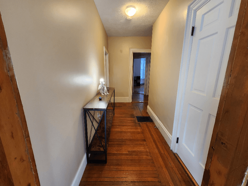 Quincy Single Room: 66 Brook St.