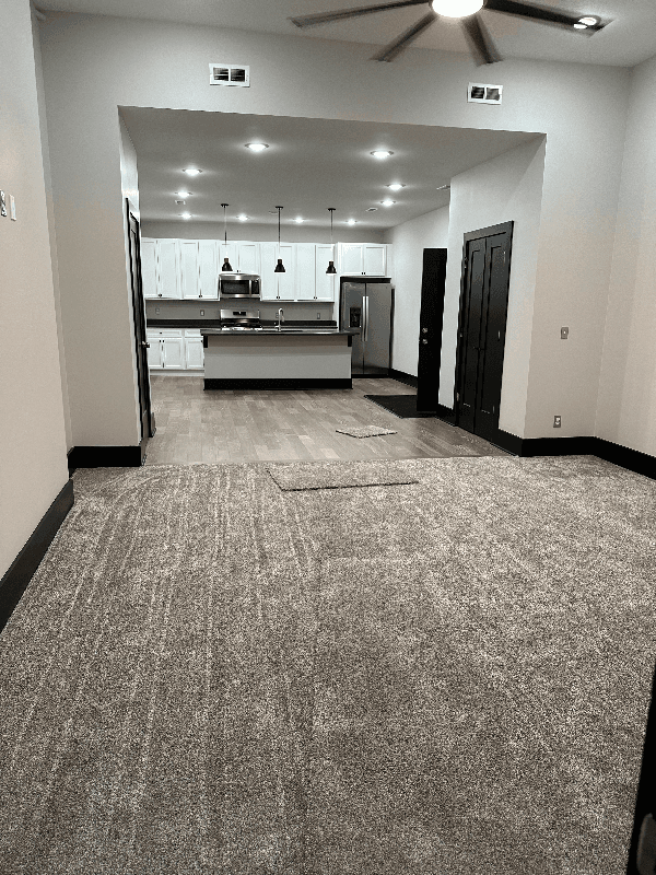 Marseilles Apartment: 430 Main St