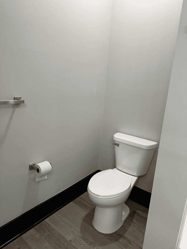 Marseilles Apartment: 430 Main St