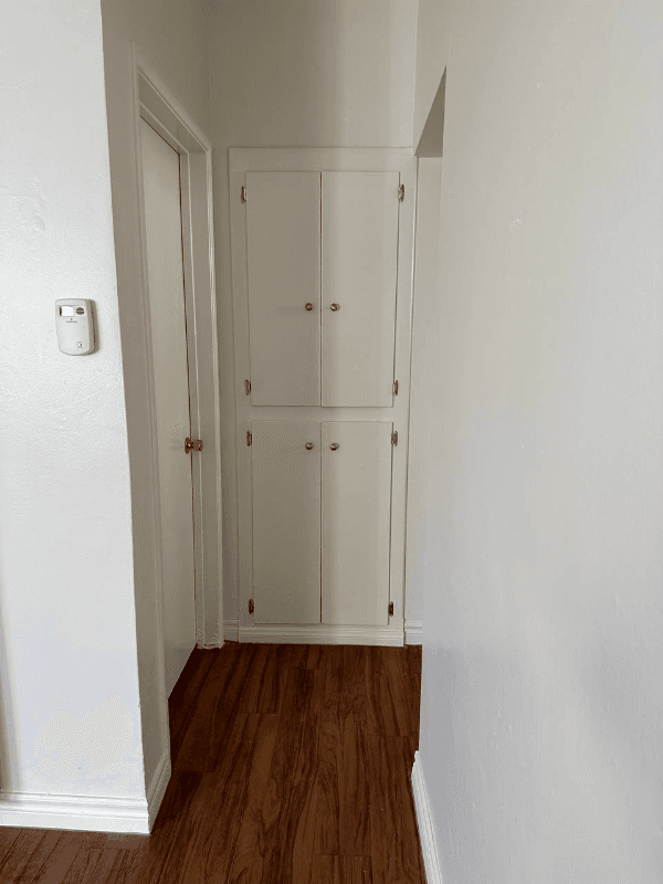 Diwney House: 12623 Barlin avenue # E