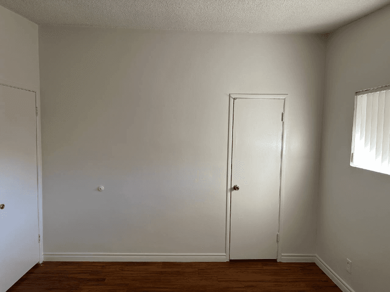 Diwney House: 12623 Barlin avenue # E