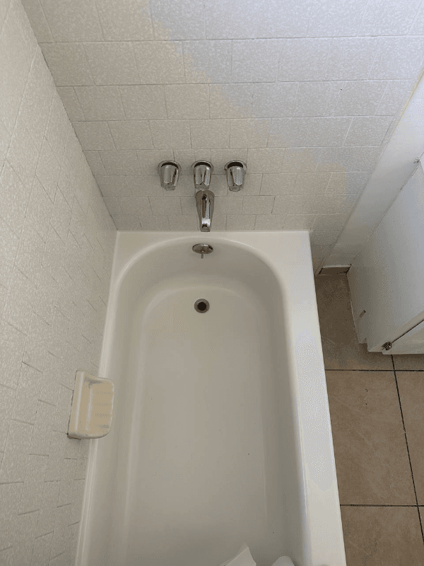 Diwney House: 12623 Barlin avenue # E