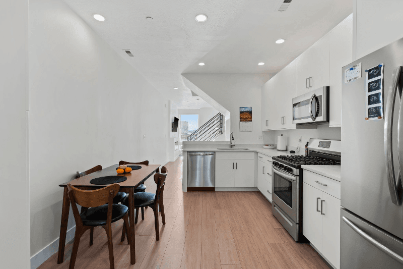 South Jordan Townhome: 11237 S Freestone Rd