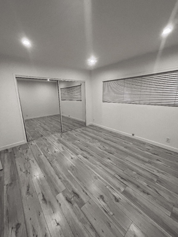 Los Angeles Apartment: 11669 Chenault St