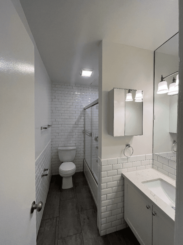 Los Angeles Apartment: 11669 Chenault St