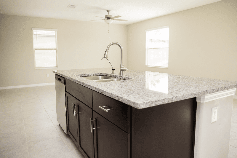 Spring Hill House: 552 Argyll Dr