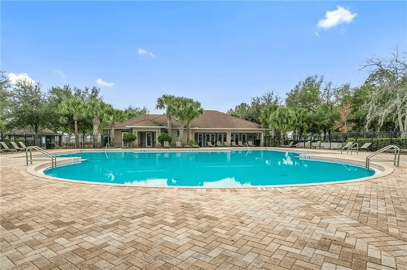 Spring Hill House: 552 Argyll Dr
