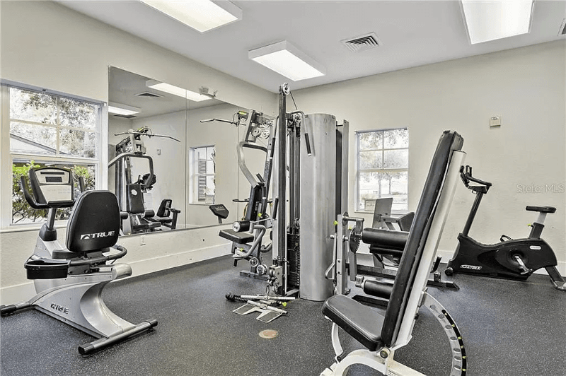 Spring Hill House: 552 Argyll Dr