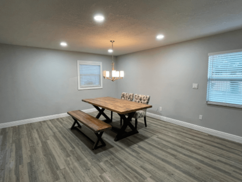 Tampa House: 310 E Gladys St