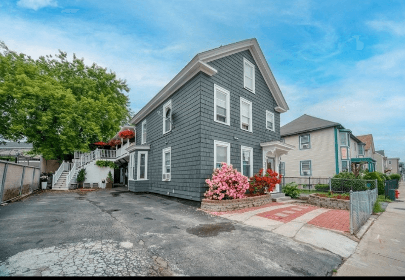 Lowell Other: 220 Fletcher St