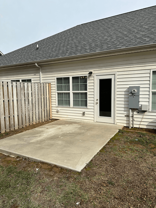 Cleveland Townhome: 580 Bellingham Dr.