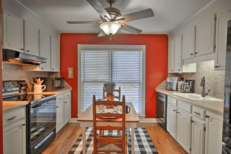 Greenwood Condo: 104 Woodhaven Ct