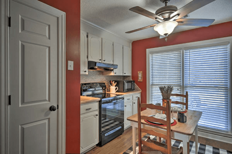 Greenwood Condo: 104 Woodhaven Ct