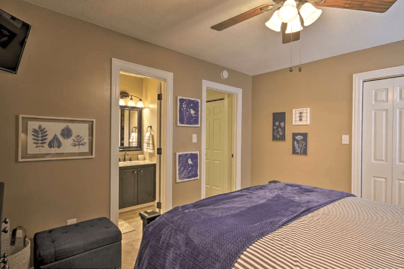 Greenwood Condo: 104 Woodhaven Ct