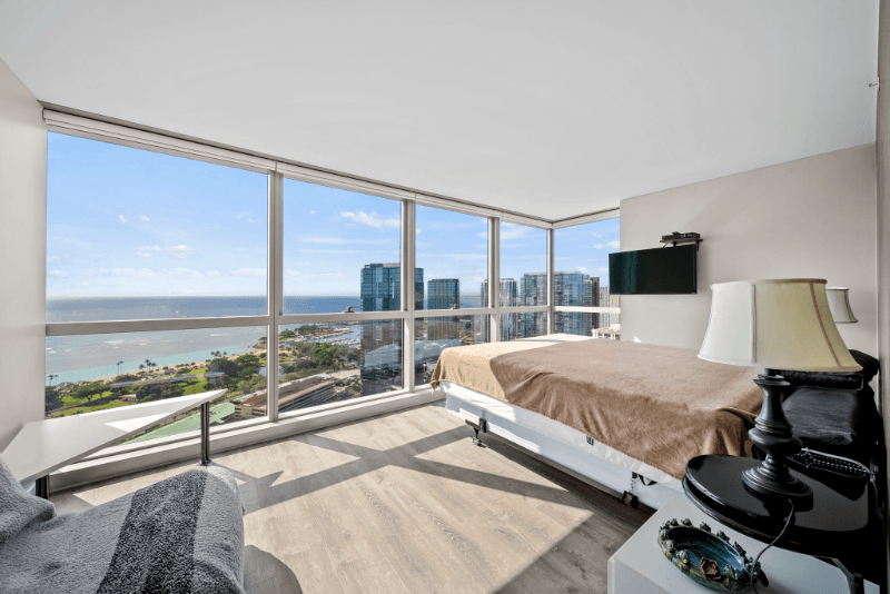 Honolulu Condo: 1177 Queen St