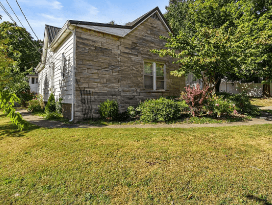 Glasgow Apartment: 306 E Main Street