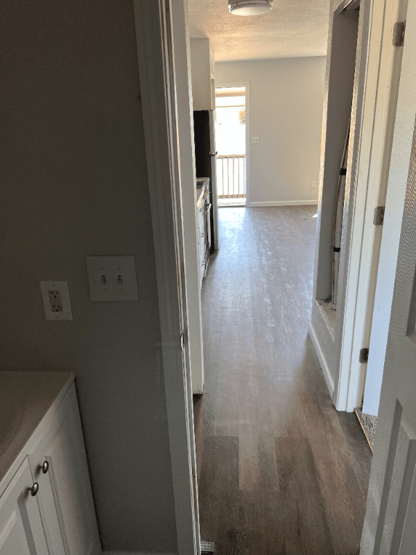 Lamar Apartment: 810 Yucca Drive