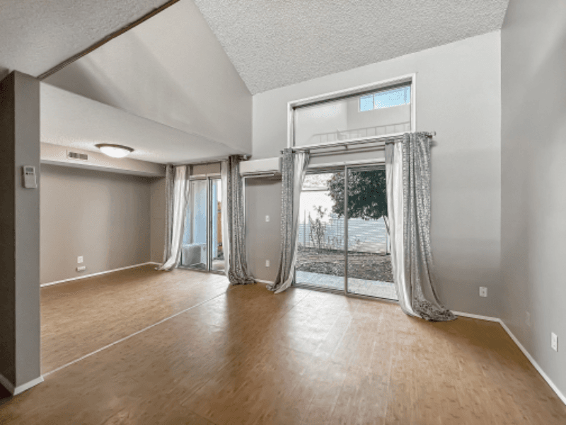 Vancouvere Condo: 405 NE 85th St
