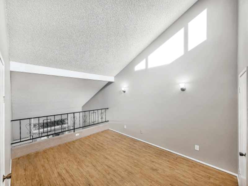 Vancouvere Condo: 405 NE 85th St