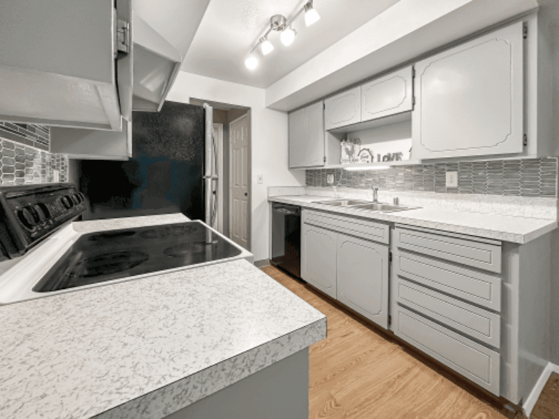 Vancouvere Condo: 405 NE 85th St