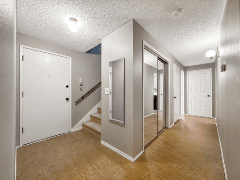 Vancouvere Condo: 405 NE 85th St
