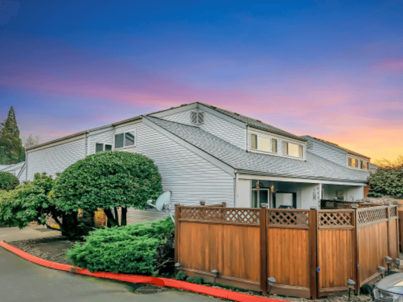 Vancouvere Condo: 405 NE 85th St