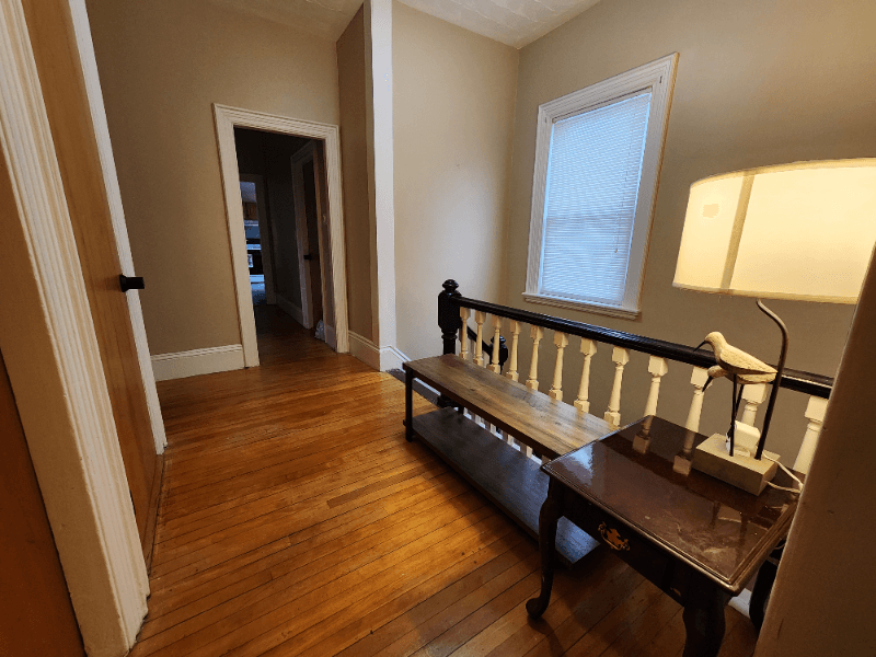 Quincy Single Room: 66 Brook St.