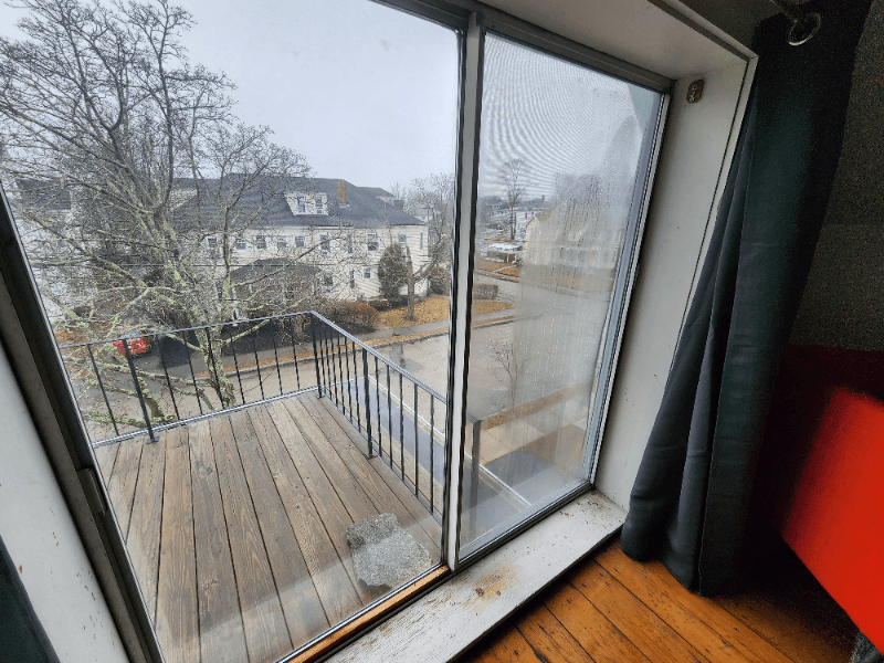 Quincy Single Room: 66 Brook St.