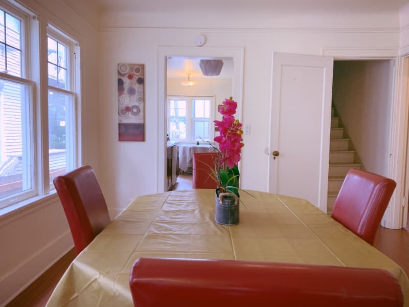Seattle Other: 2401 Boylston Ave E