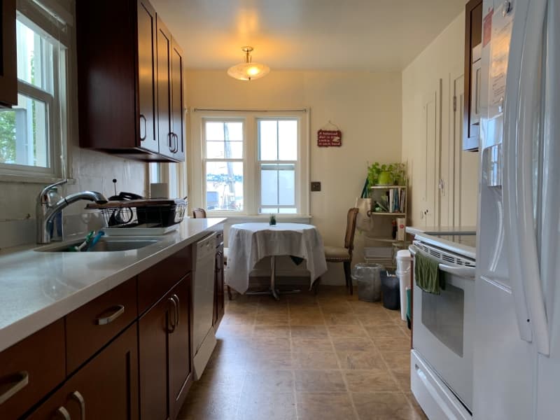 Seattle Other: 2401 Boylston Ave E