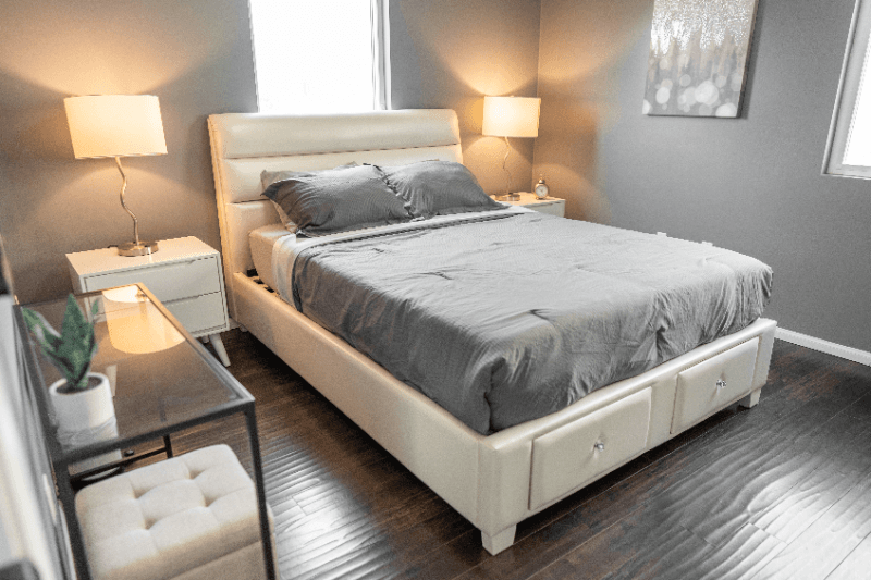 North Hollywood Townhome: 5151 RIVERTON AVE