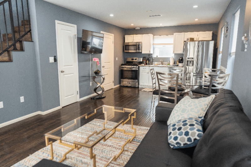 North Hollywood Townhome: 5151 RIVERTON AVE