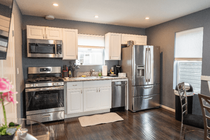 North Hollywood Townhome: 5151 RIVERTON AVE