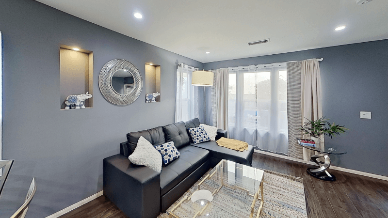 North Hollywood Townhome: 5151 RIVERTON AVE