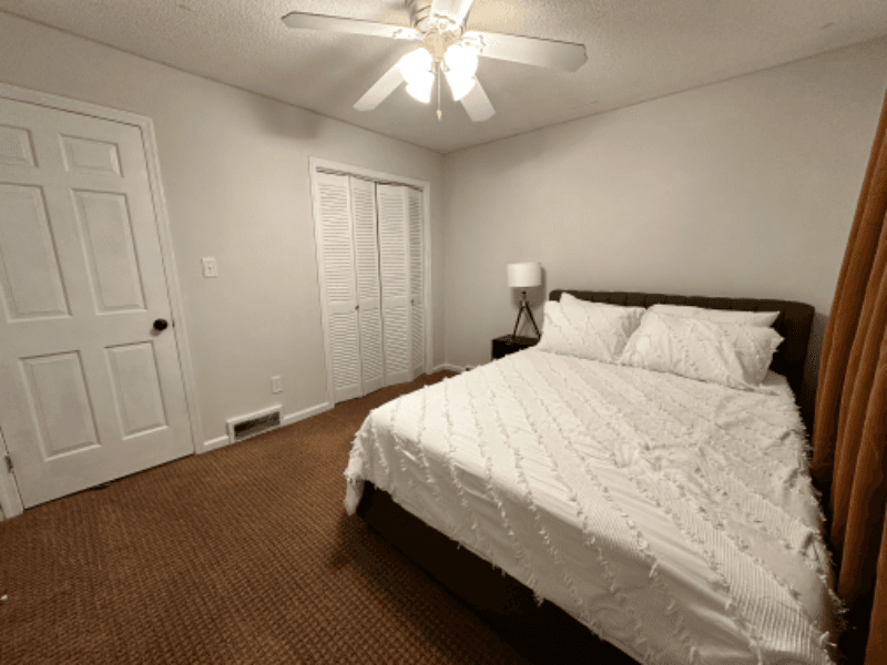 High Point Single Room: 3105 Covedale St